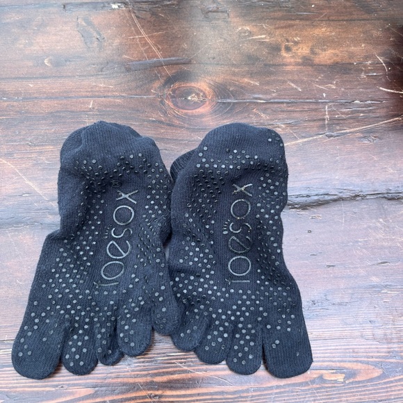 ToeSox size 7 - Picture 2 of 2